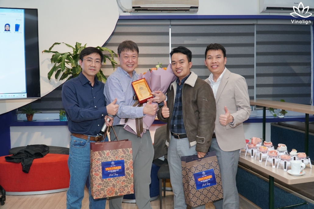 A Grateful Salute to Vinalign Dental Clinic: A Transformative Seminar with Dr. Reuben How : TRISTAR-Aligner Material
